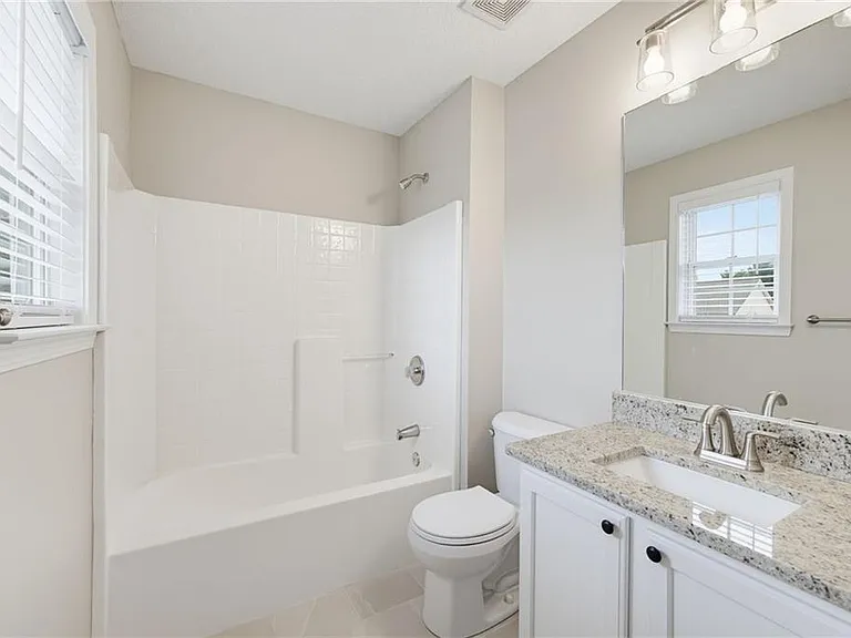 106 Darbys Crossing Ct — Photo 15