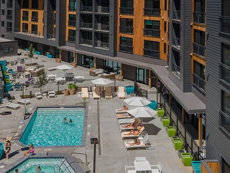 Canyon Haus pool and hot tub in the summer