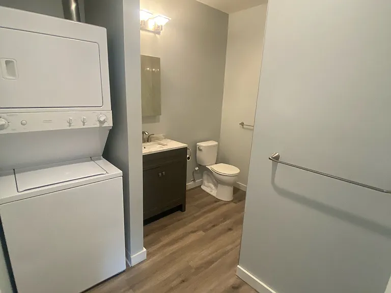 451 S Main St — Photo 12