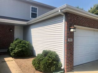 704 Money Tree Dr, Chatham, IL 62629