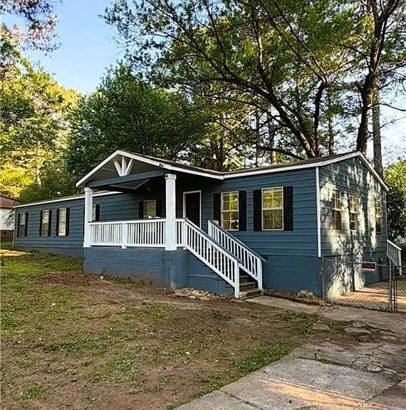 1345 Maple St — Photo 1