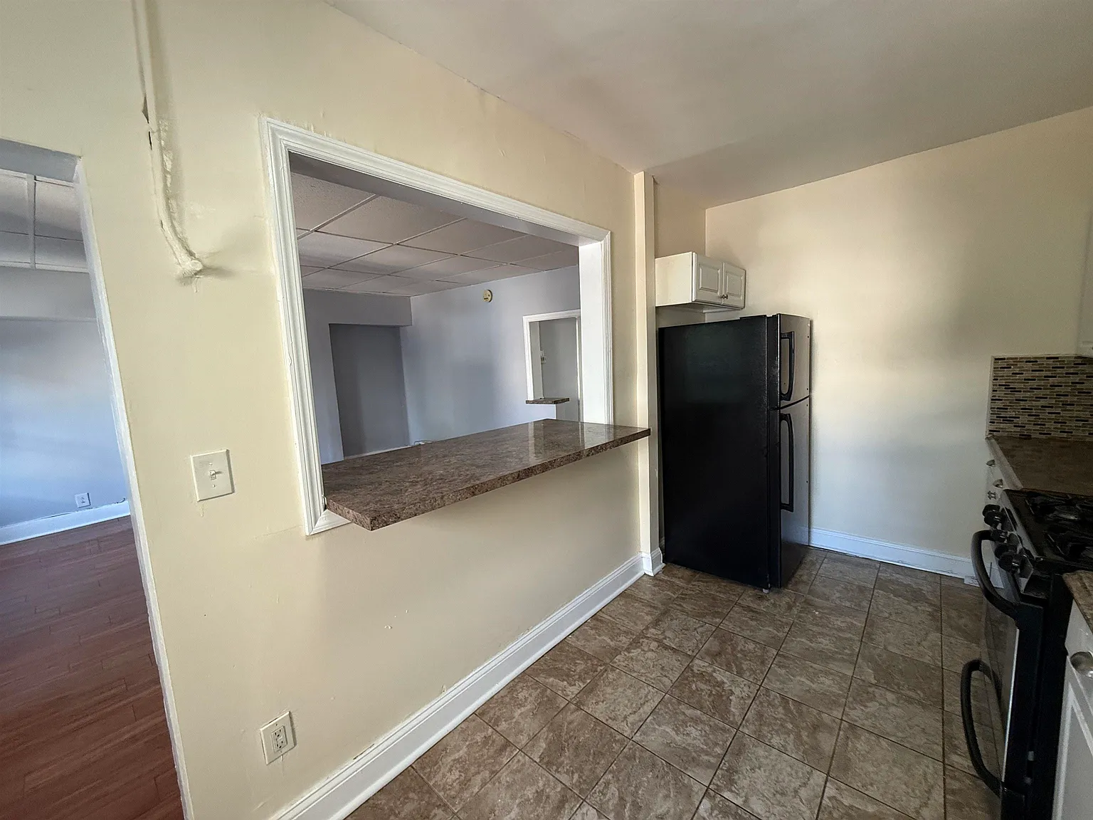 2 bed, 1.0 bath, 1000 sqft, $2,200 — Photo 4