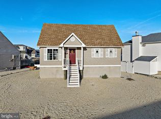 16 Benjamin Blvd, Manahawkin, NJ 08050