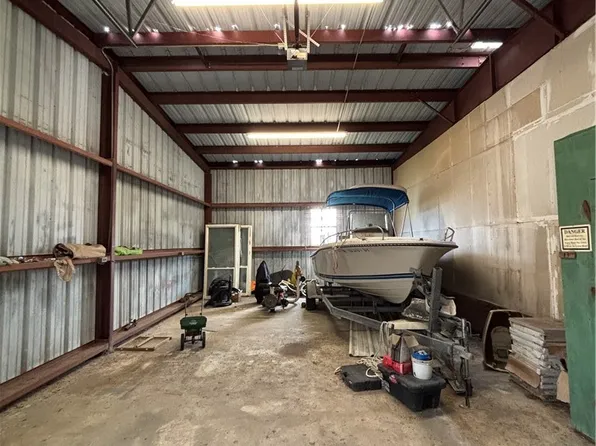 612 Jefferson Ave, Port O Connor, TX 77982