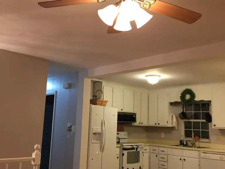 10114 Tyler Ct — Photo 14