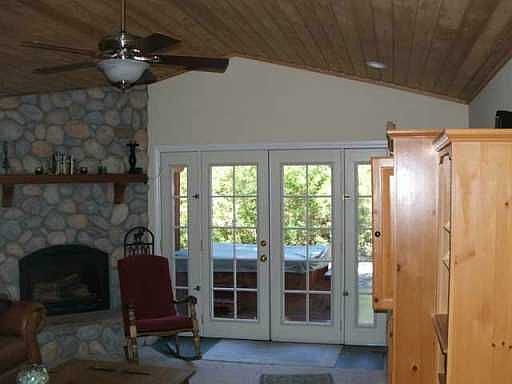 Vaulted Knotty Pine Ceilings in Living Room