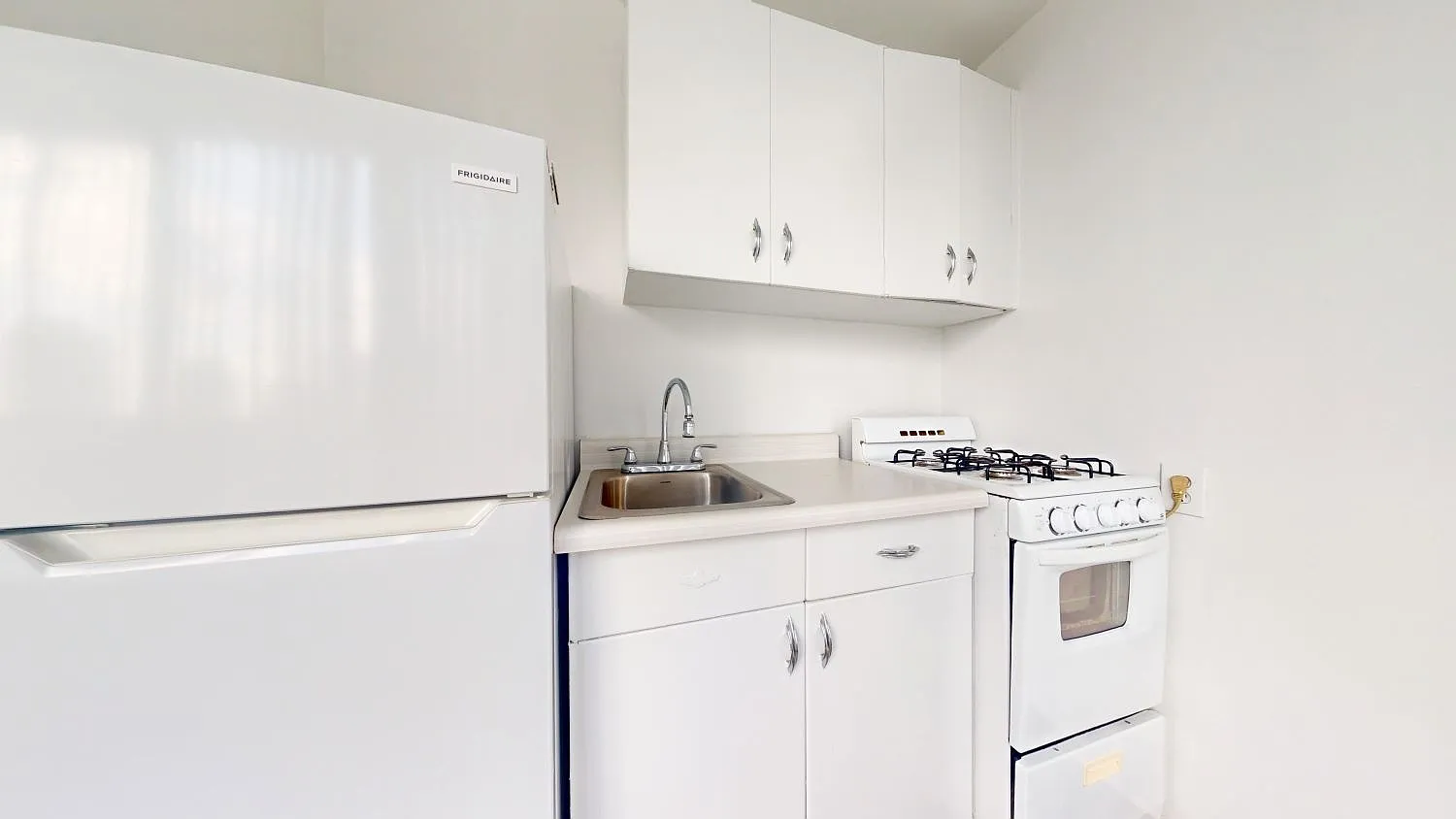 Lake Meadows Apartments — Photo 2