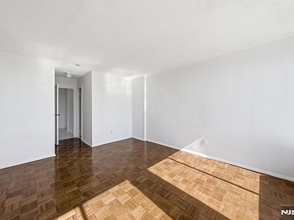 3rd image of 200 Winston Dr APT 2120