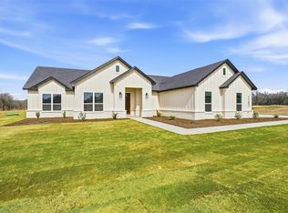 1102 Colt Rd, Springtown, TX 76082