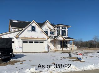 1025 Ford Ln, Waukee, IA 50263
