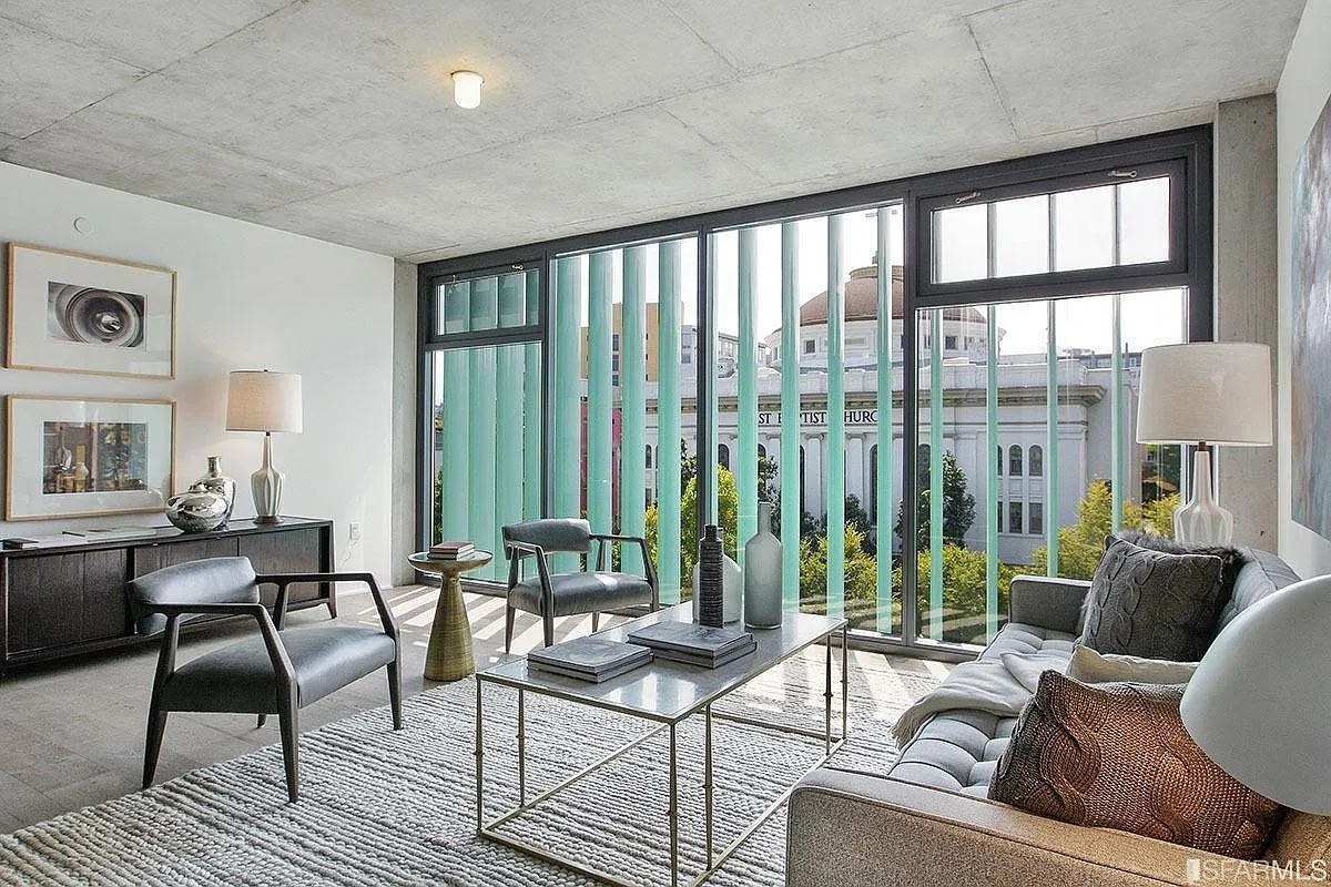 8 Octavia St — Photo 1