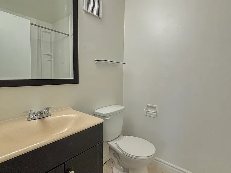 425 Rathburn Rd E #74 — Photo 17
