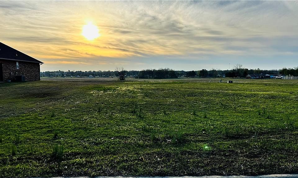 1st image of Wilshire Dr Lot 4