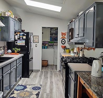 3rd image of 677 G St Space 169