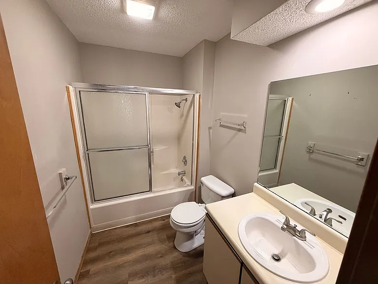 3541 S Jefferson Ave — Photo 25