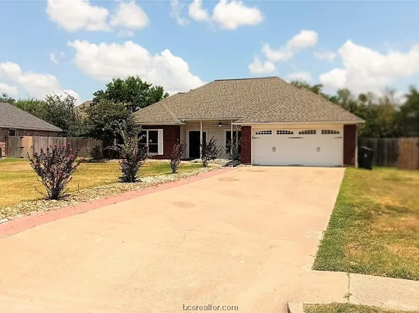 3923 Brighton Dr, Bryan, TX 77802