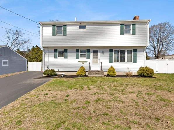 49 Nevens Cir, Rockland, MA 02370