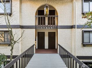 17918 23rd Lane NE F#201, Shoreline, WA