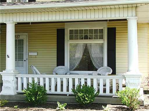 2nd image of 517 N Main St