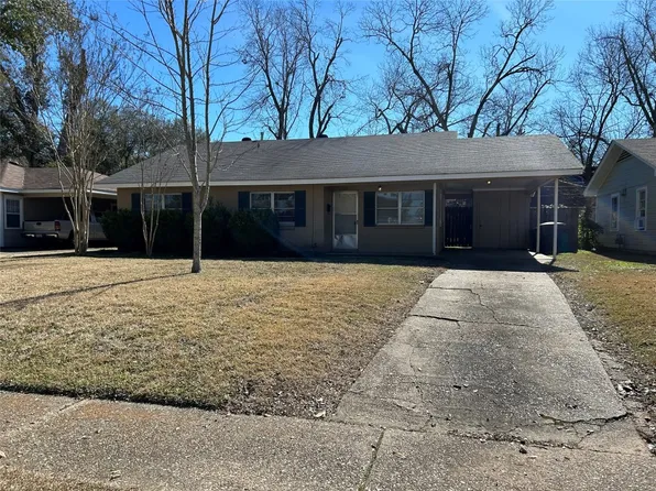 3781 Greenway Pl, Shreveport, LA 71105