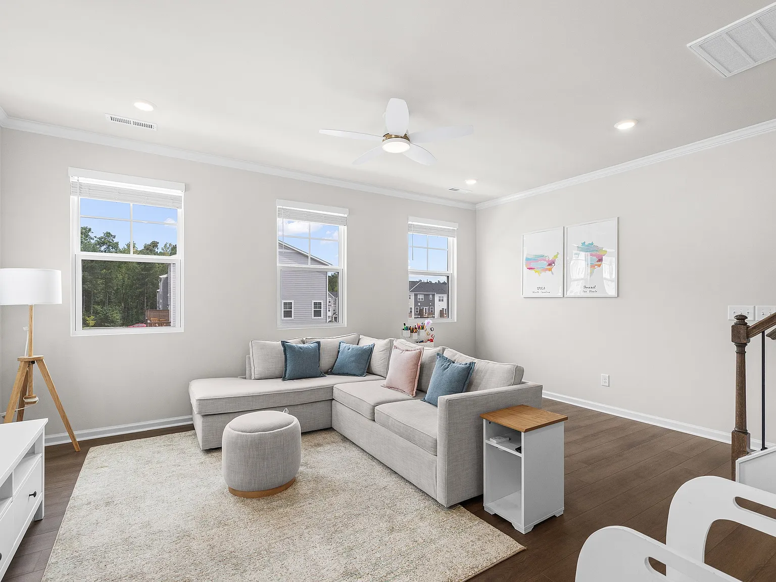 3 bed, 3.5 bath, 1901 sqft, $2,200 — Photo 4