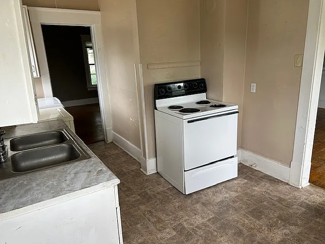 425 S C St — Photo 7