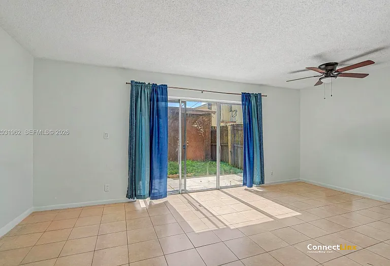 3764 SW 60th Ter #15 — Photo 5