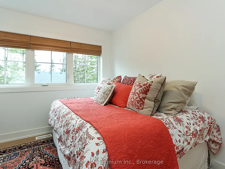 35 Linda Ln — Photo 12