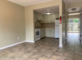 Matterhorn Townhomes #2 - 2 Bed/1.5 Bath Townhome Near WMU, Kalamazoo, MI 49006