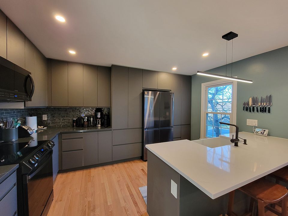 Modern kitchen with new Appliances