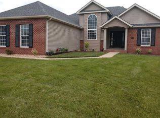 2611 Piper Hills Dr, Shiloh, IL 62221