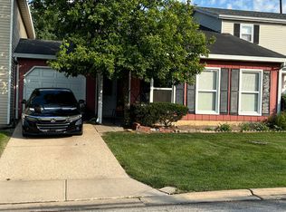 2177 College Dr, Glendale Heights, IL