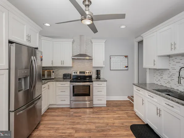 819 S Queen St, York, PA 17403