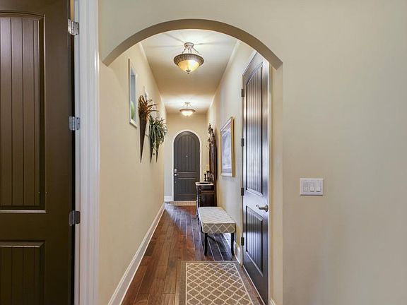 3rd image of 131 Meridian Dr