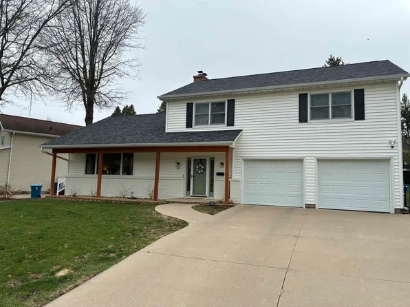 141 Windsor Dr, Waterloo, IA 50701