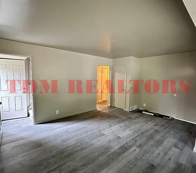 3506 Dearborn Ave — Photo 3