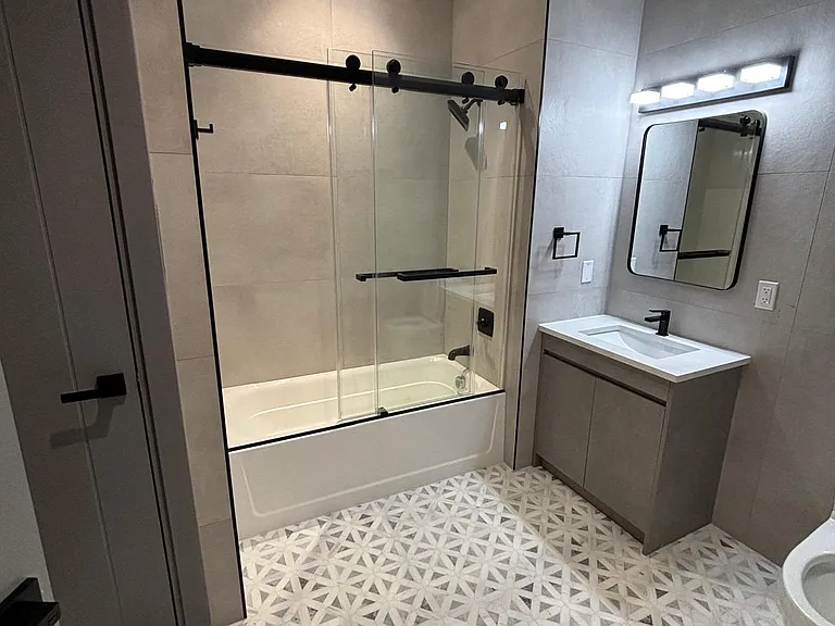 303 Washington St #6D — Photo 6