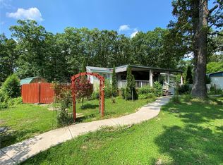 181 Pinnacle Lake Rd, New Florence, MO 63363