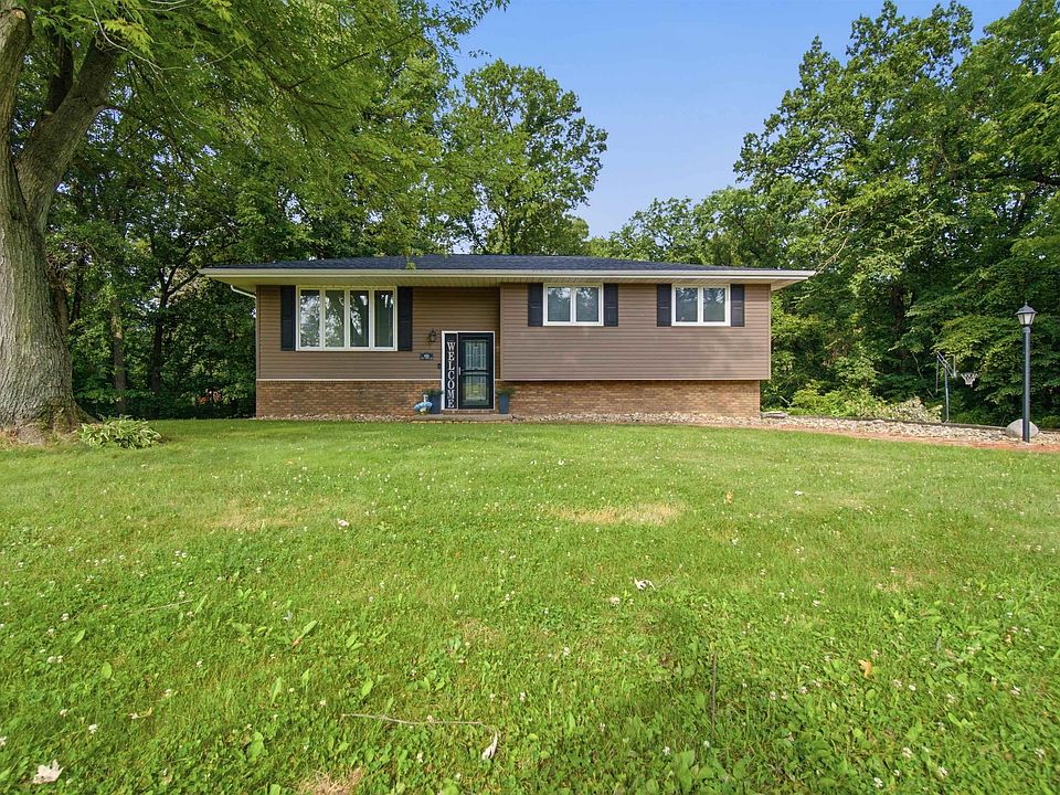 1st image of 9418 W Lake Camelot Dr