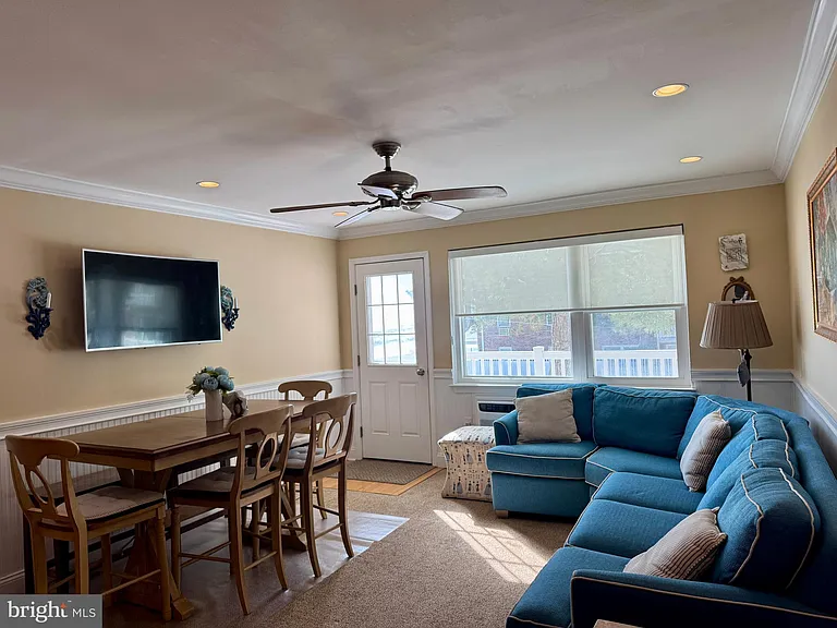 9300 Atlantic Ave #204 — Photo 11