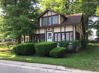 2534 S Shore Dr, Crystal, MI 48818