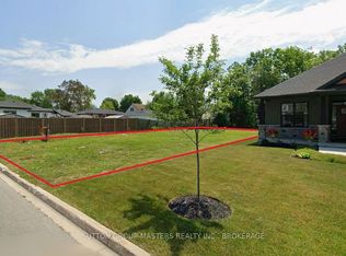 16 Hilda St, Welland, ON L3C 6P7