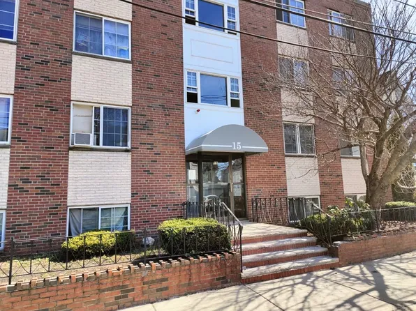 15 Staples Ave APT 11, Everett, MA 02149