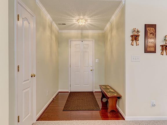 2nd image of 3027 Maple Ave APT Q3