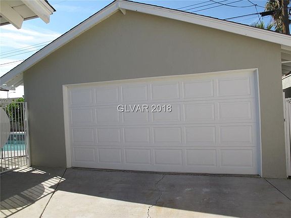 4th image of 1712 Bracken Ave