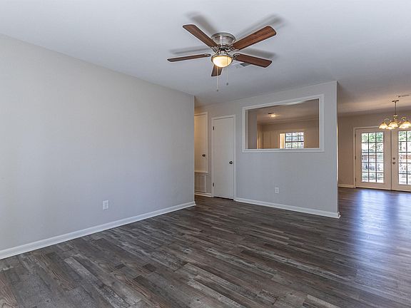5th image of 116 Valley Hill Dr