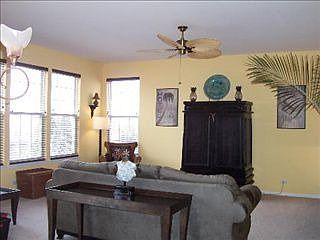 3rd image of 1521 Glenside Dr