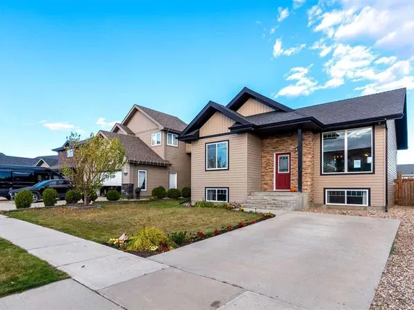 1305 W 47a Ave, Lloydminster, SK S9V 2G6