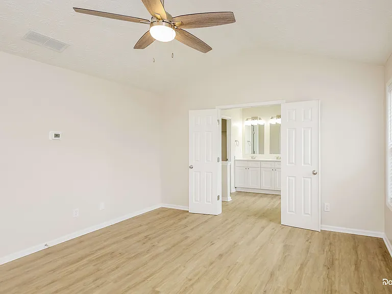 995 Clairidge Ln SW — Photo 9