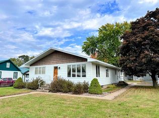 1202 South 9th Street, Prairie Du Chien, WI 53821